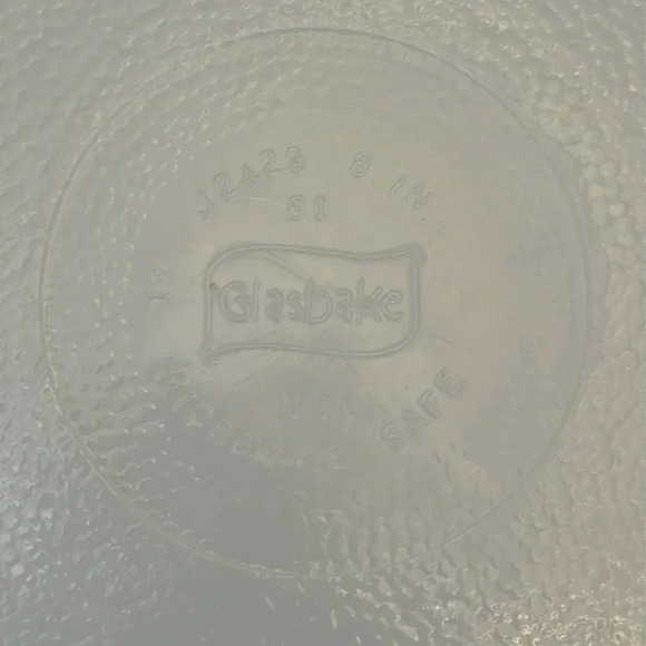 2 - Glasbake 1970s Round 8in Casserole Dishes Green Daisy Milk Glass MCM Kitchen - Picture 11 of 11